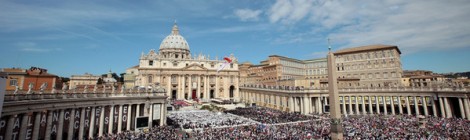 VATICAN CITY, VATICAN - MAY 01: A general view of St. Peter's Square during the John Paul II Beatification Ceremony held by Pope Benedict XVI on May 1, 2011 in Vatican City, Vatican. The ceremony marking the beatification and the last stages of the process to elevate Pope John Paul II to sainthood was led by his successor Pope Benedict XI and attended by tens of thousands of pilgrims alongside heads of state and dignitaries. (Photo by Elisabetta Villa/Getty Images)
